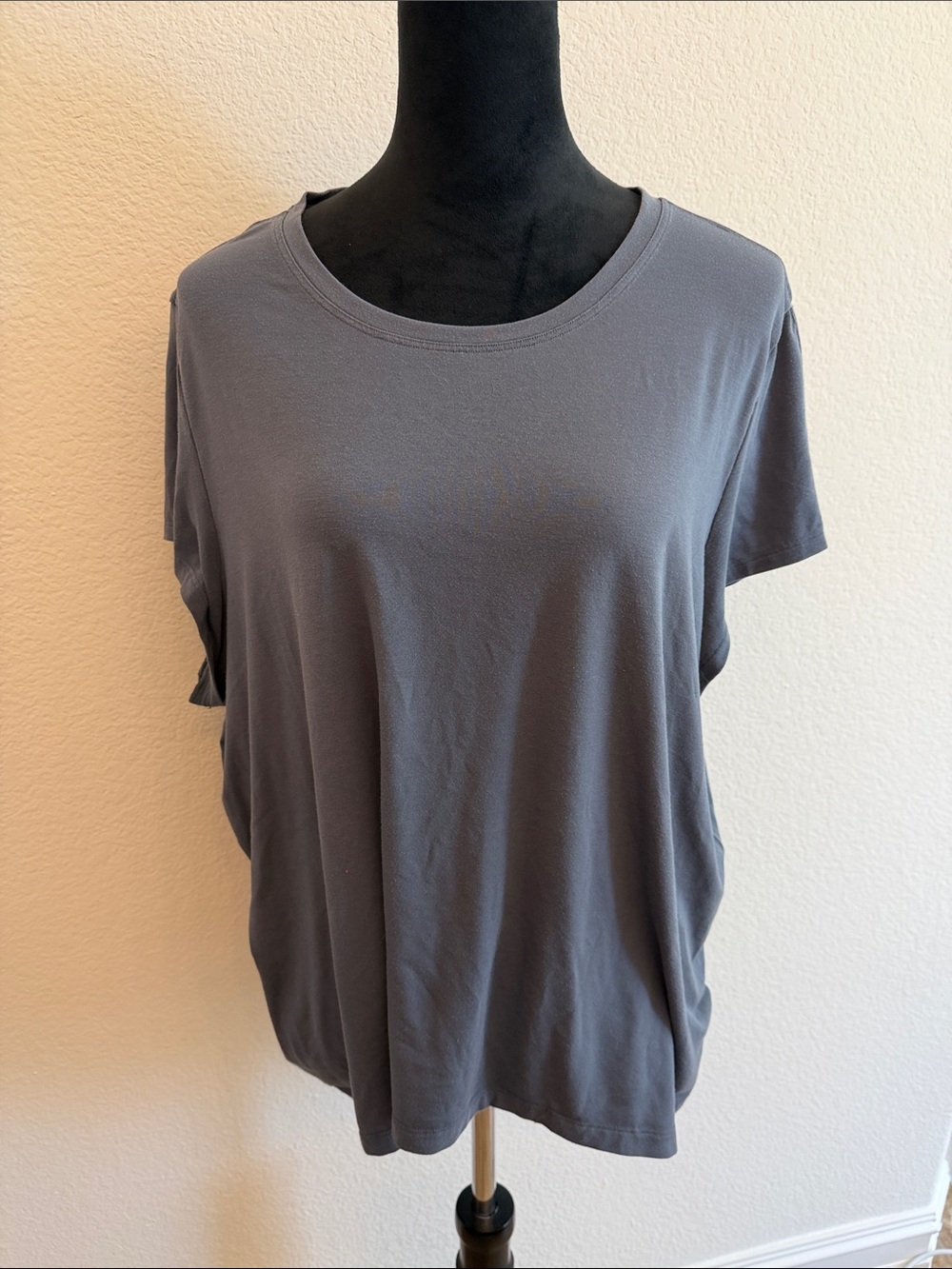 Athleta Relaxed Short Sleeve Crew Tee in Slate Gray